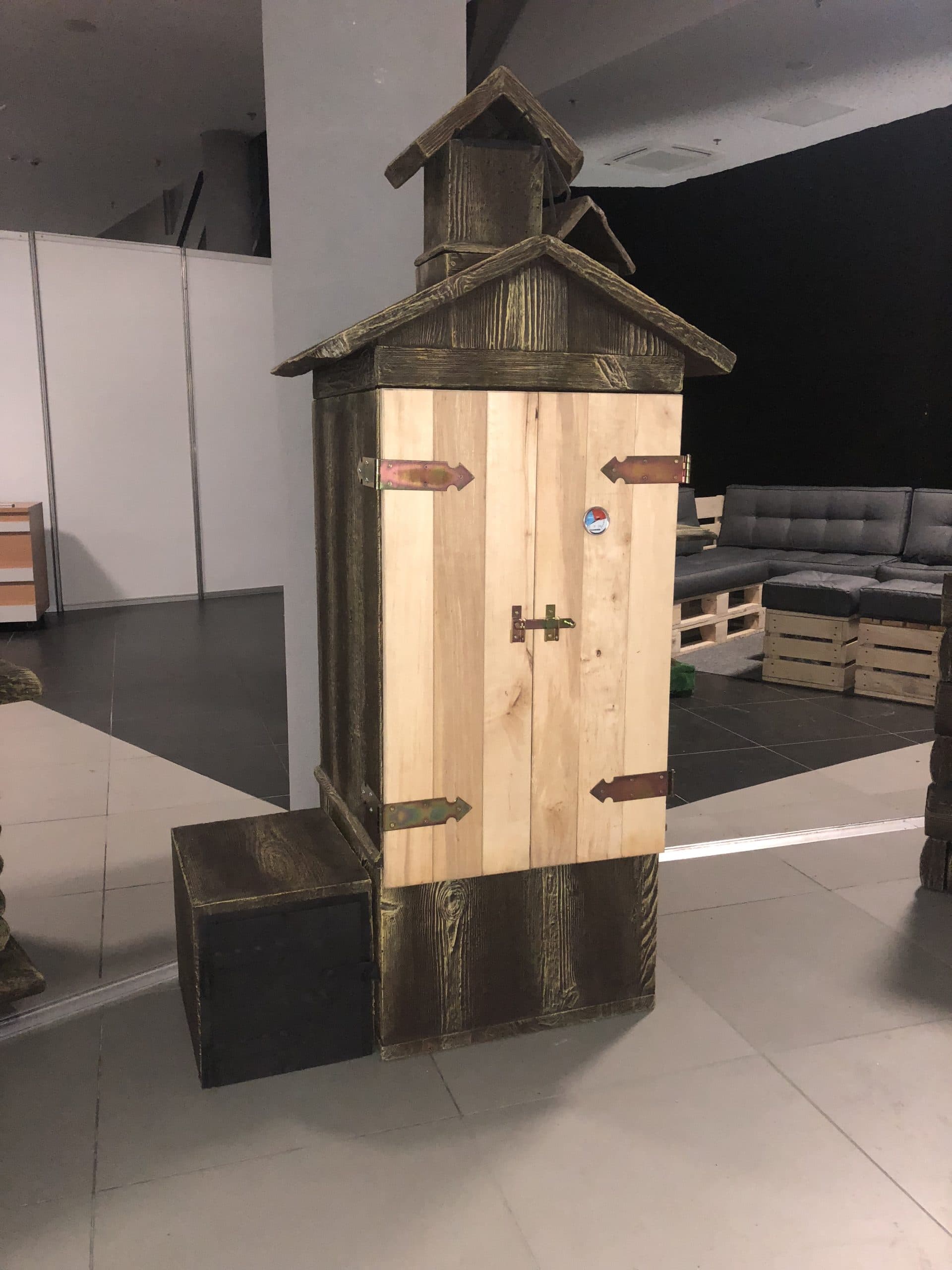Lauko betoninė rūkykla Hektor 8