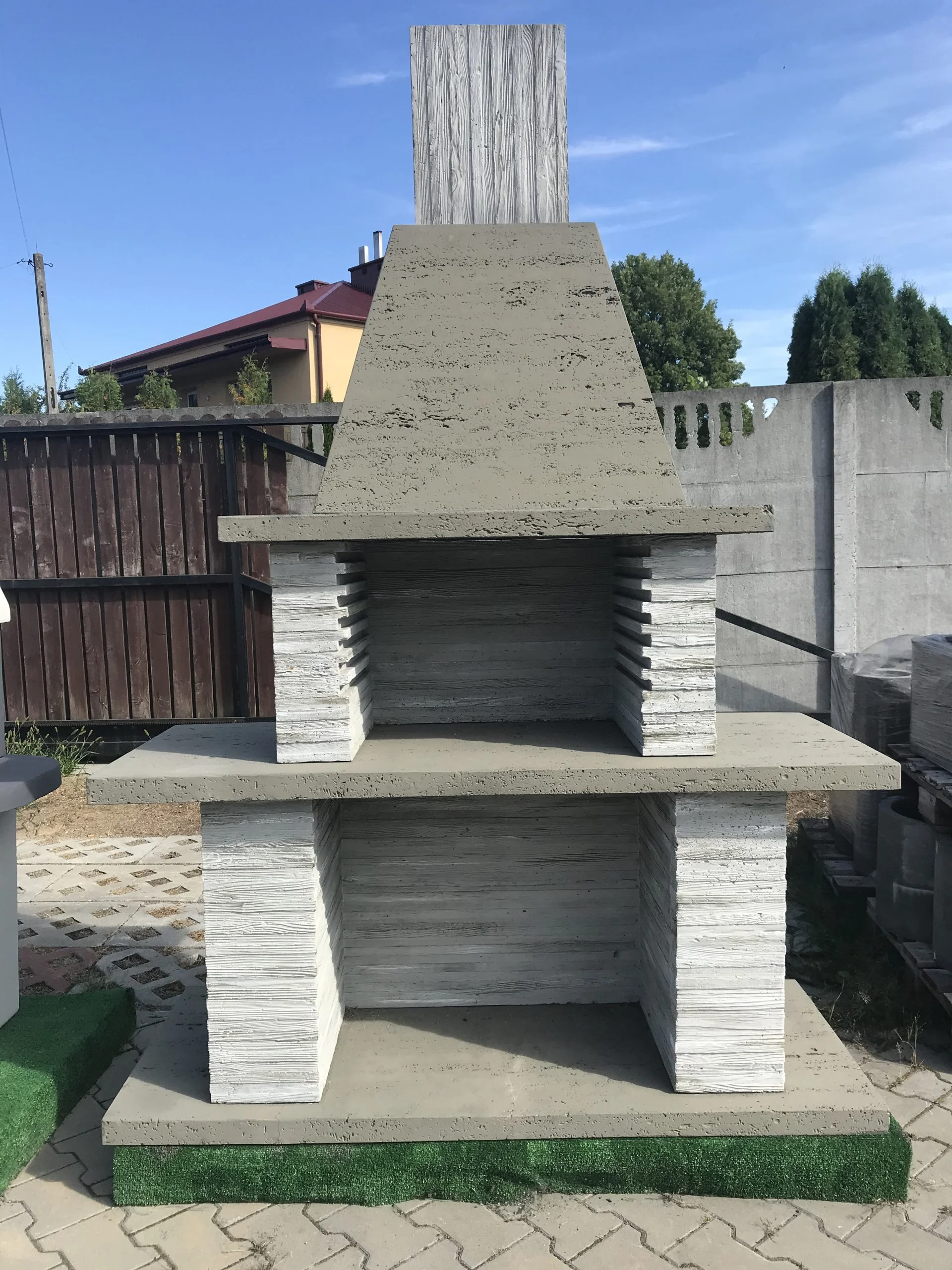 Lauko betoninė kepsninė TRITONAS K15 (2)